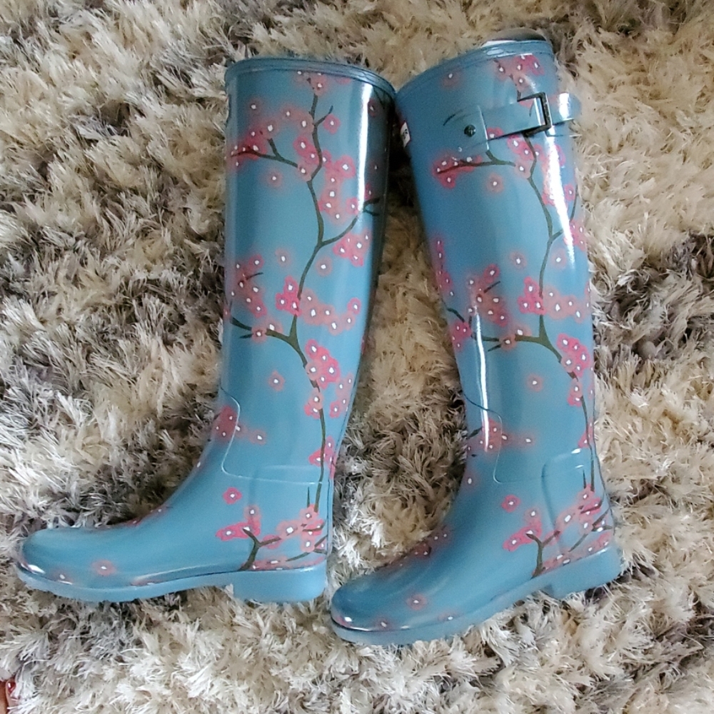 Hunter Tall Blossom Boots - Comes with Box!